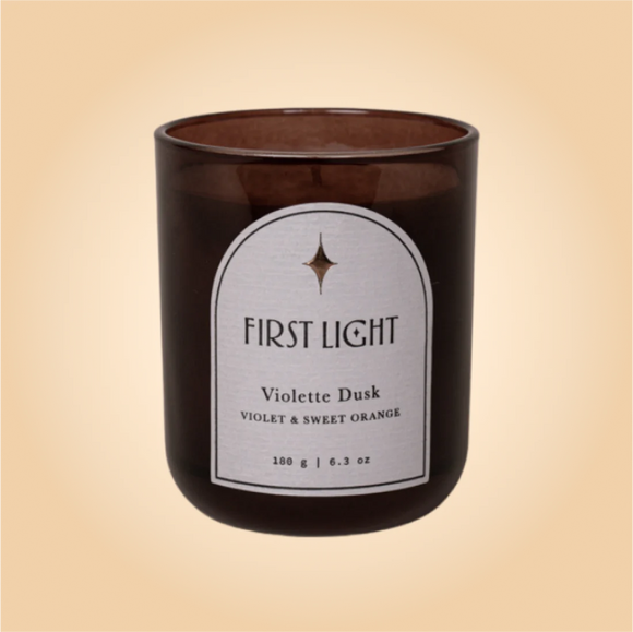 Violette Dusk Standard Candle